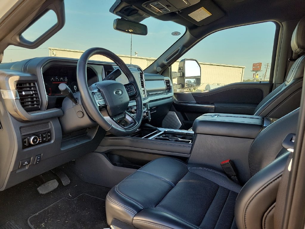 Used 2026 Ford F250 Platinum AWD/4WD image 14