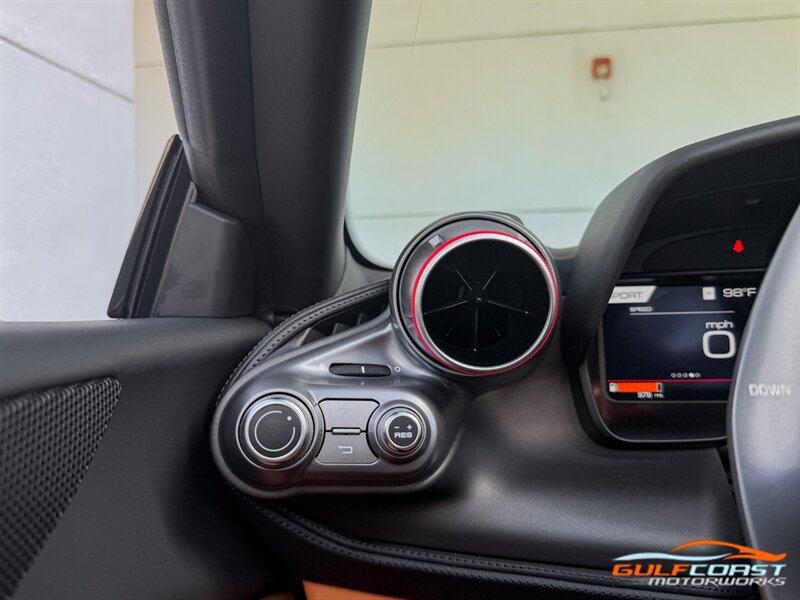 Used 2023 Ferrari F8 Tributo RWD image 20