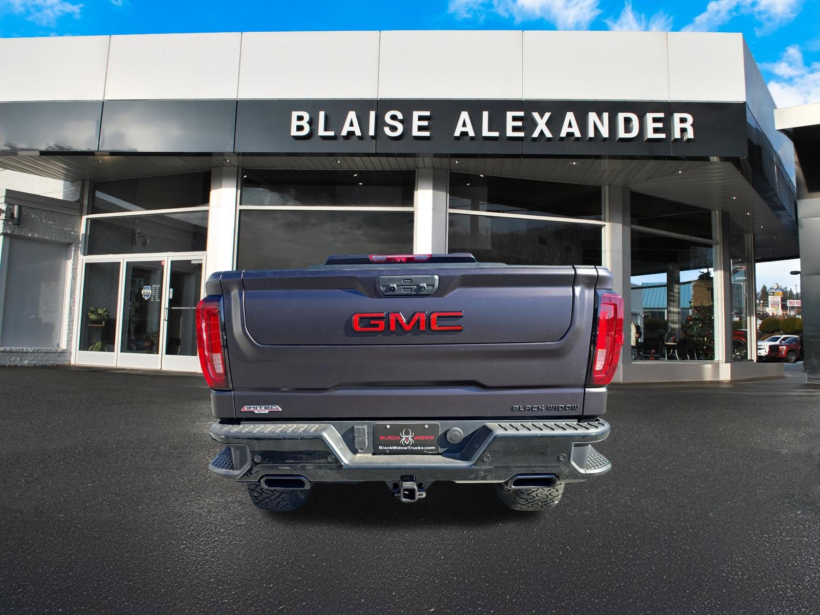 New 2026 GMC Sierra 1500 AT4 w/ AT4 Premium Package AWD/4WD image 4