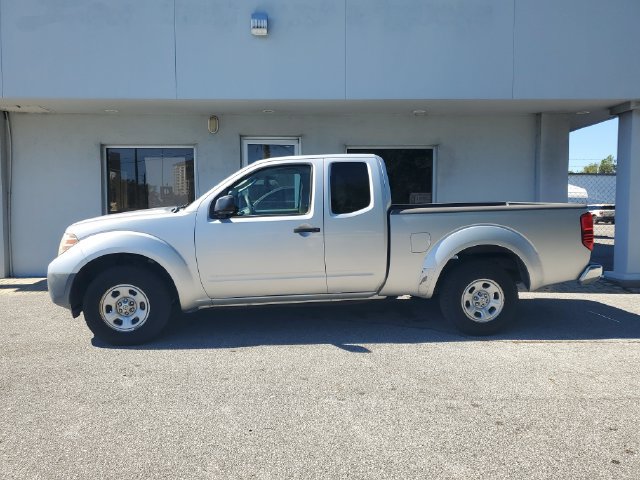 Used 2009 Nissan Frontier XE w/ XE Preferred Pkg RWD image 7