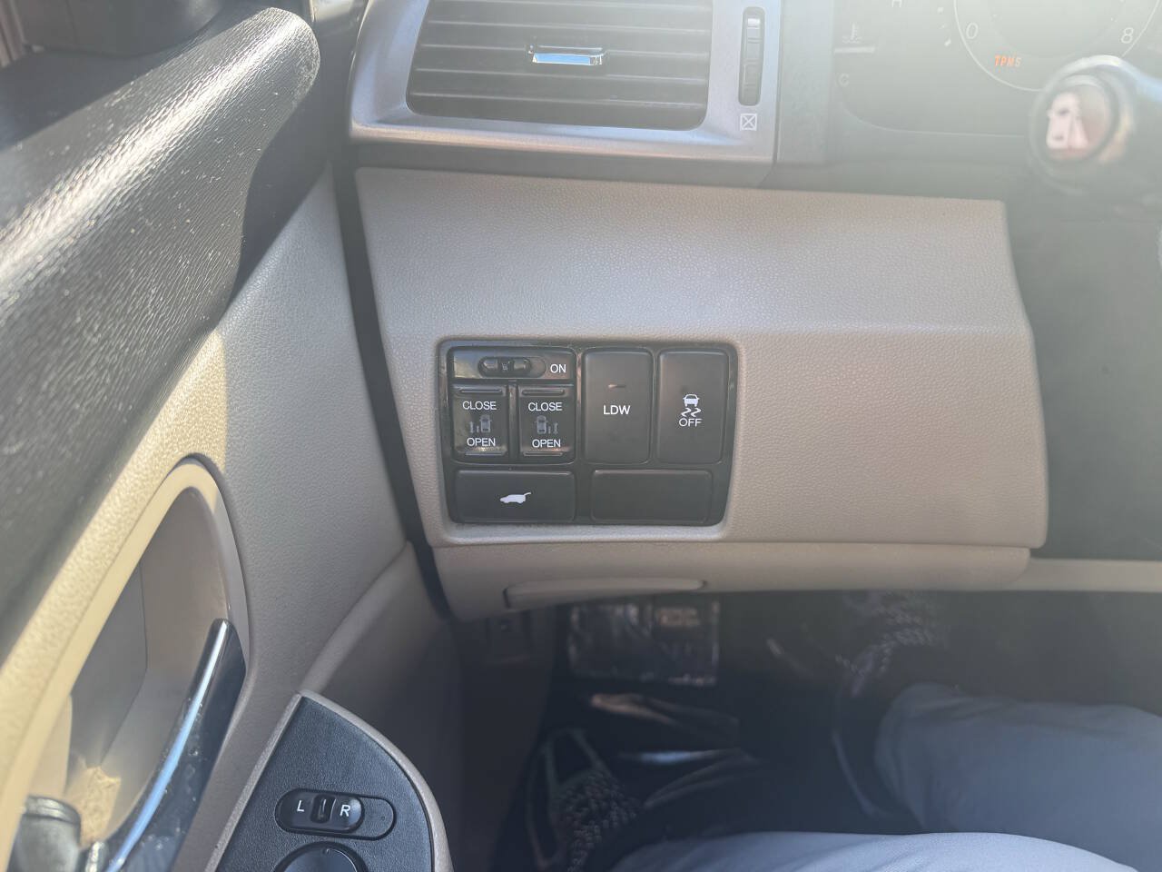 Used 2014 Honda Odyssey EX-L image 33