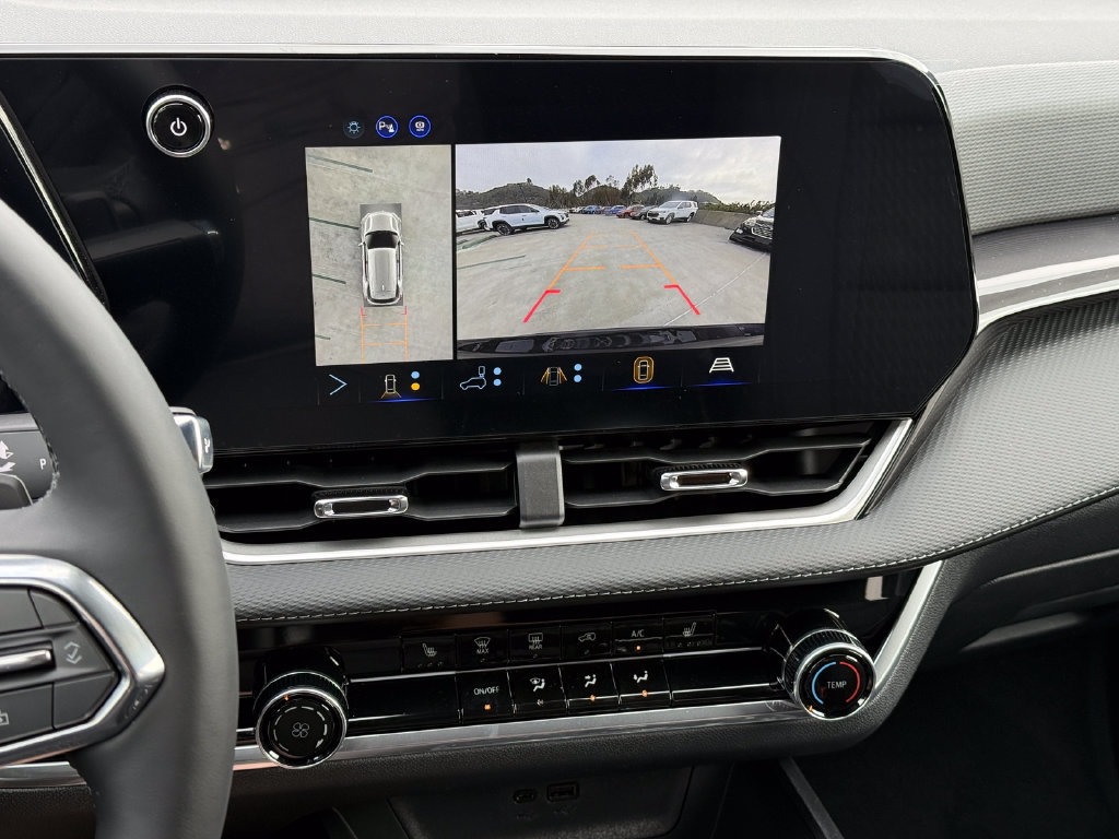 New 2027 Chevrolet Equinox LT w/ Safety and Technology Package AWD/4WD image 19