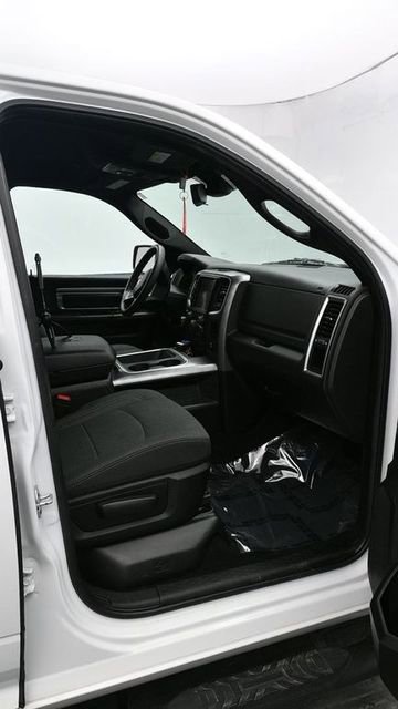 Used 2021 RAM 1500 Classic Warlock w/ Electronics Group AWD/4WD image 10