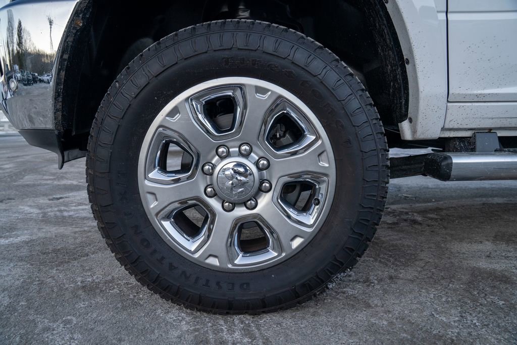 Used 2018 RAM 2500 Laramie w/ Convenience Group image 2