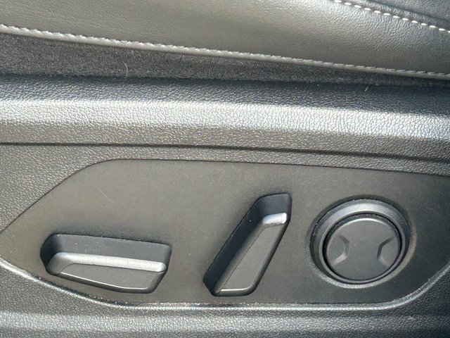 Used 2024 Kia Sorento S image 26