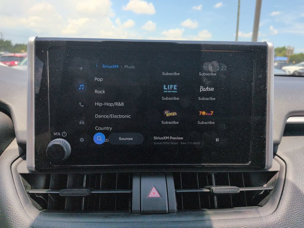 Used 2025 Toyota RAV4 LE AWD/4WD image 18