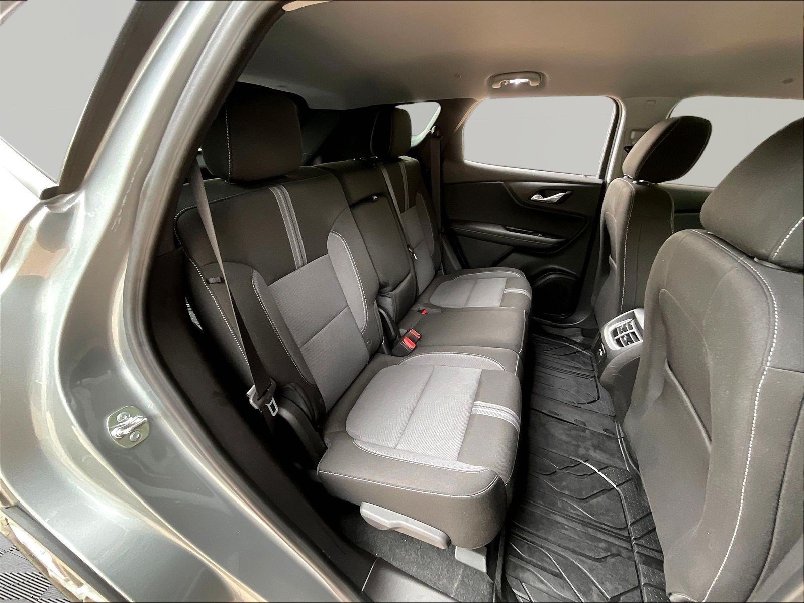 Used 2024 Chevrolet Blazer LT w/ Convenience Package FWD image 25