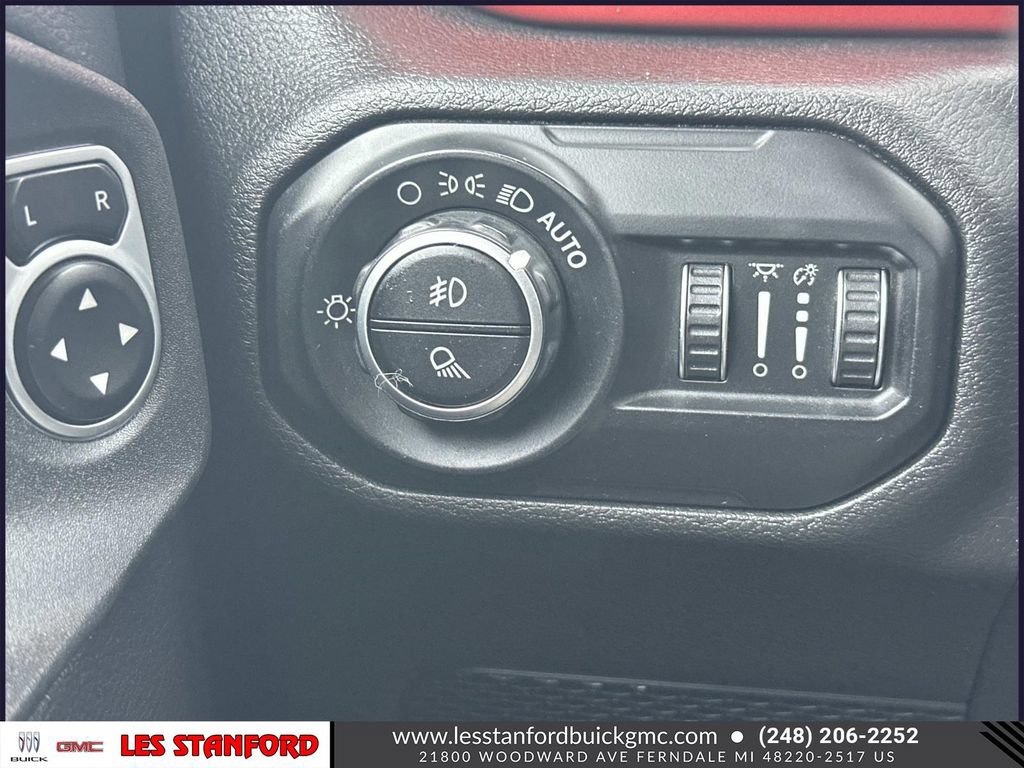 Used 2020 Jeep Gladiator Rubicon AWD/4WD image 27