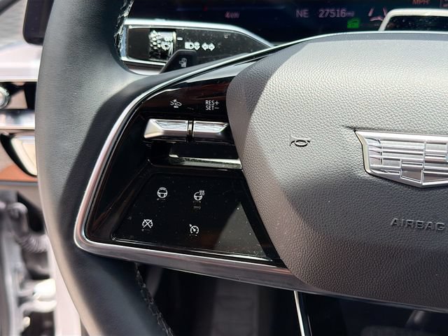 Used 2024 Cadillac Lyriq Sport AWD/4WD image 37