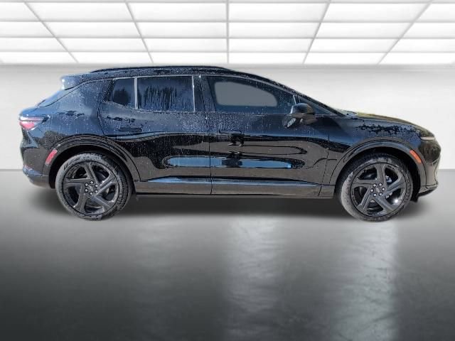 New 2026 Chevrolet Equinox EV RS FWD image 33