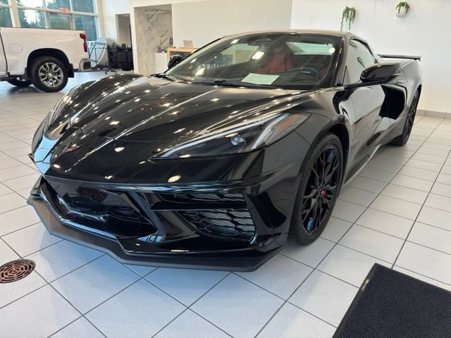 Used 2025 Chevrolet Corvette Stingray Convertible w/ Z51 Performance Package RWD image 33