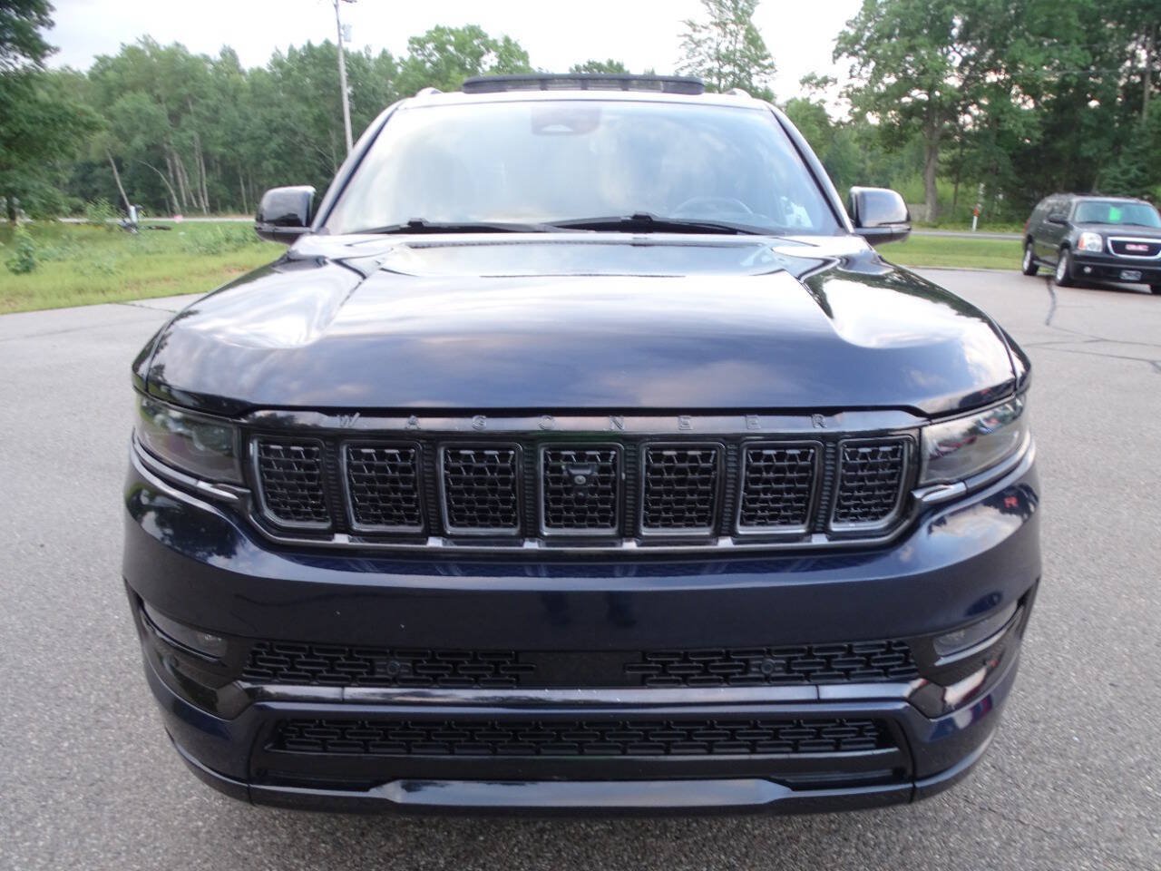 Used 2024 Jeep Grand Wagoneer L 4WD Series II Obsidian w/ Quick Order Packagew 28T image 7