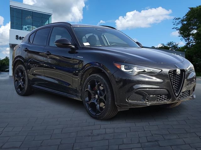 New 2026 Alfa Romeo Stelvio Sprint image 2