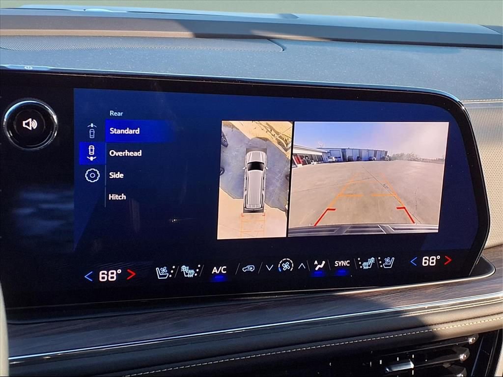 New 2025 Chevrolet Suburban Premier AWD/4WD image 13