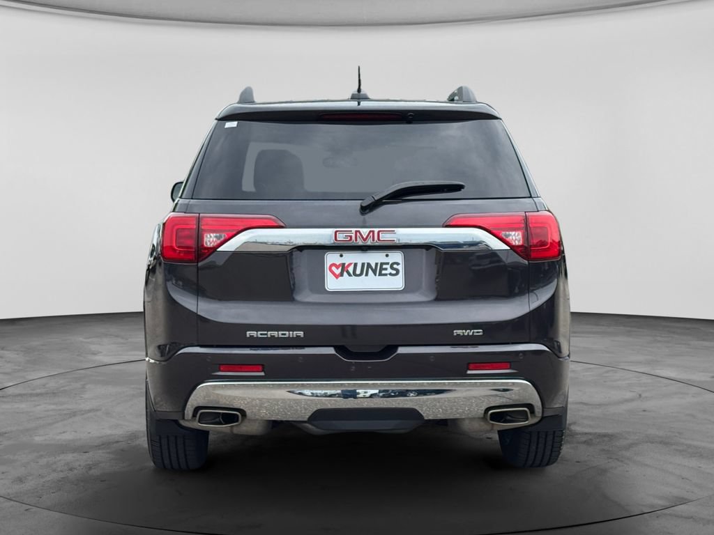 Used 2017 GMC Acadia Denali w/ Technology Package AWD/4WD image 9