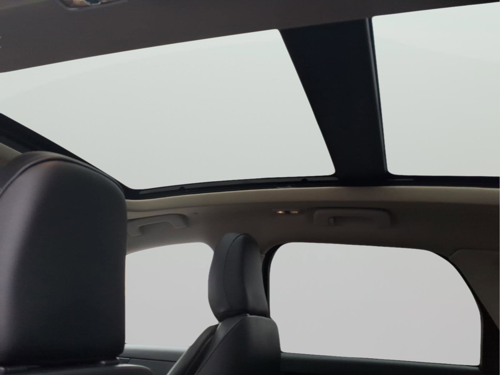 Used 2023 Lincoln Corsair Reserve w/ Equipment Group 201A AWD/4WD image 16