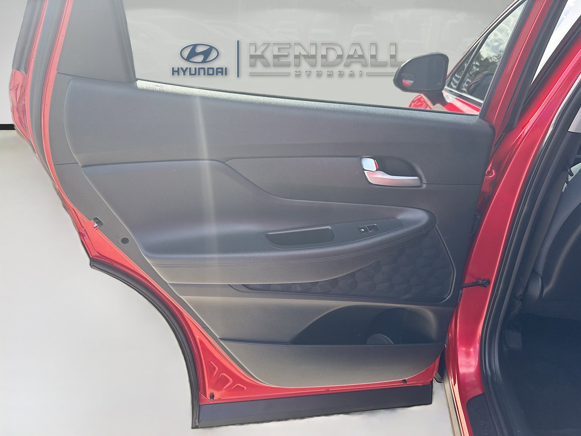 Used 2020 Hyundai Santa Fe SE w/ Cargo Package image 23