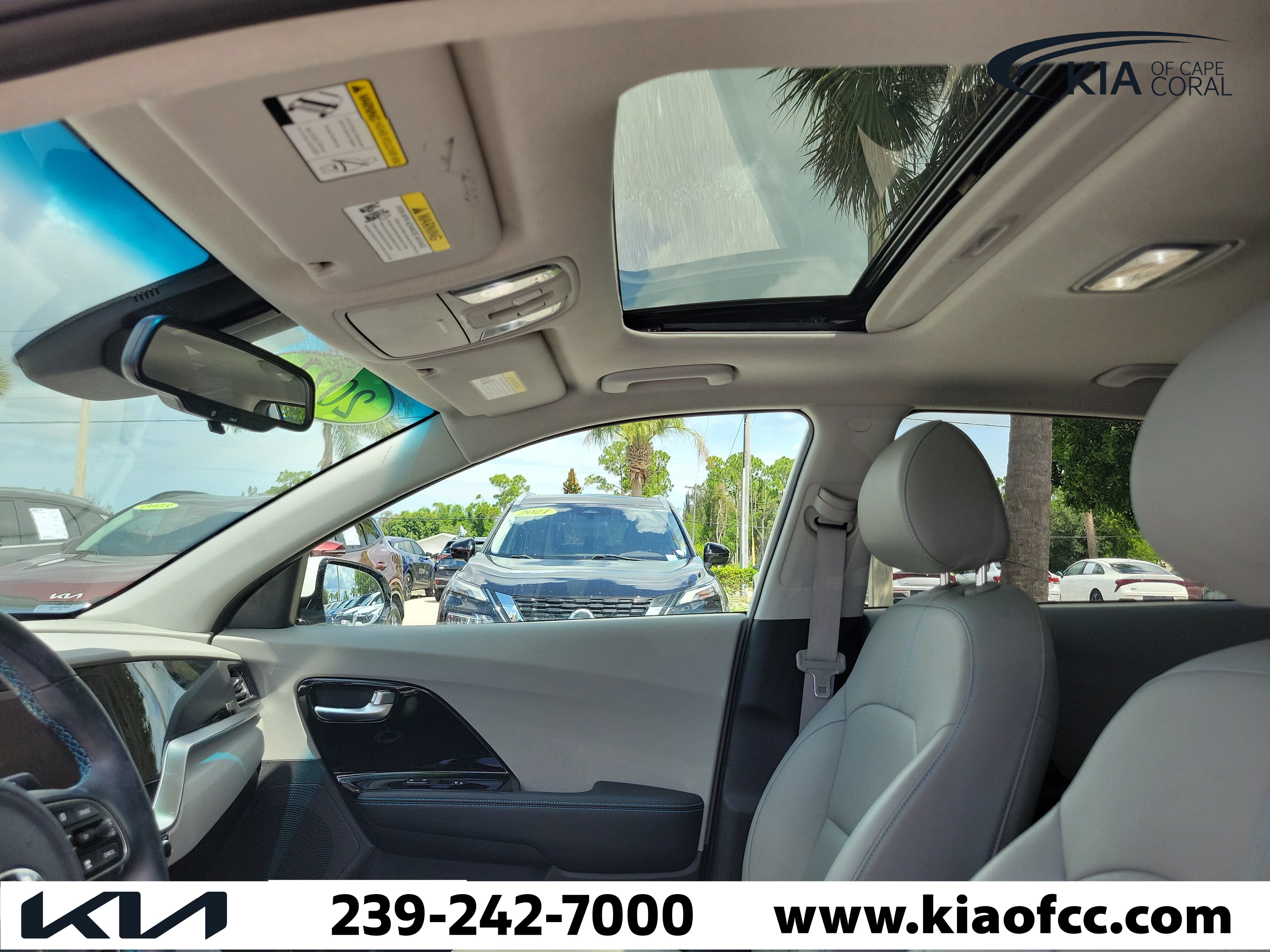 Used 2021 Kia Niro EX Premium FWD image 20