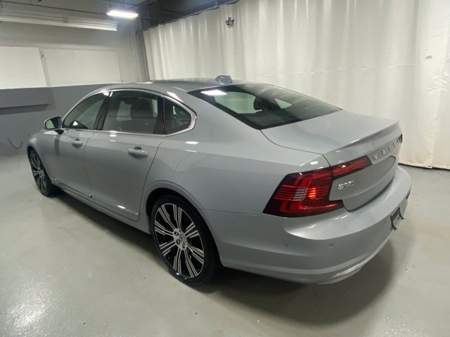 Used 2025 Volvo S90 B6 Plus AWD/4WD image 2