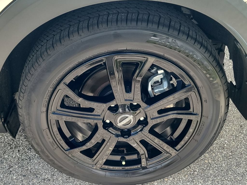 Used 2024 Nissan Kicks SR FWD image 8