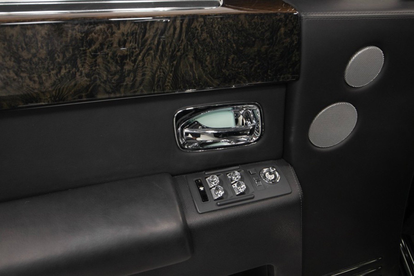 Used 2013 Rolls-Royce Phantom image 39