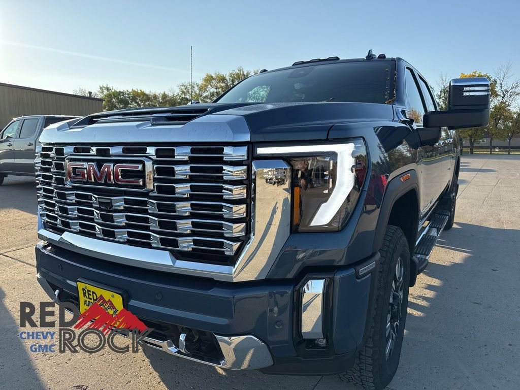 New 2025 GMC Sierra 2500 Denali w/ Technology Package
