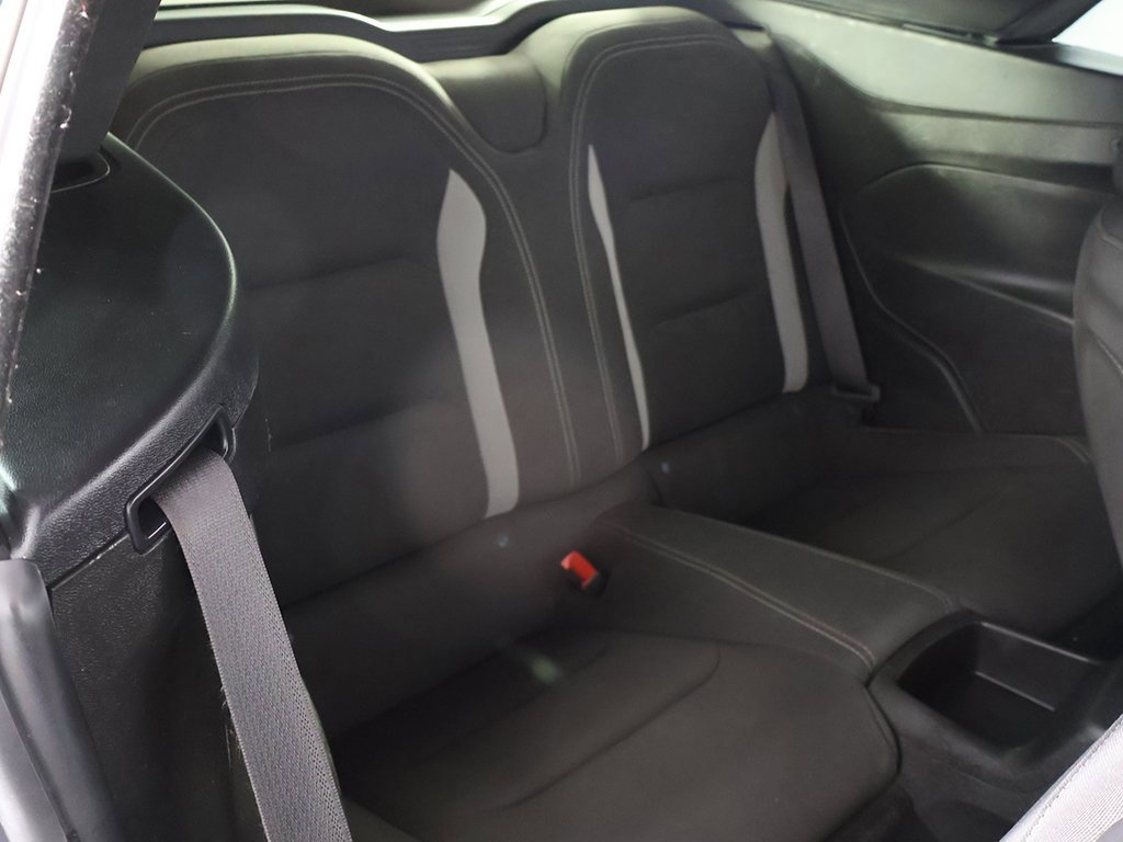 Used 2020 Chevrolet Camaro LT image 29