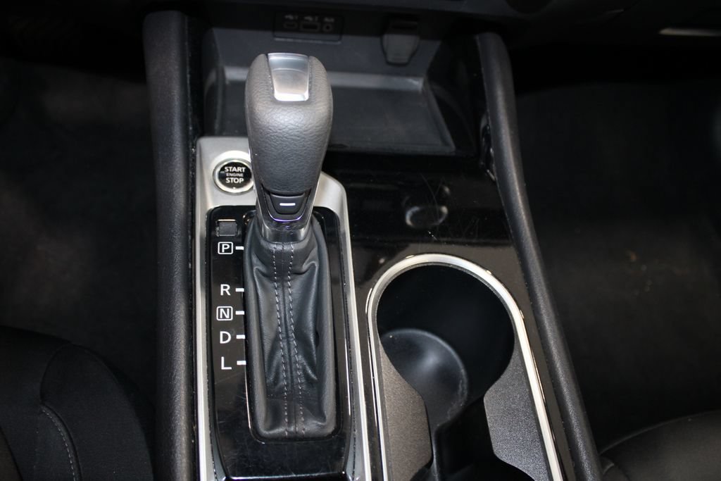 Used 2024 Nissan Altima 2.5 SV FWD image 40