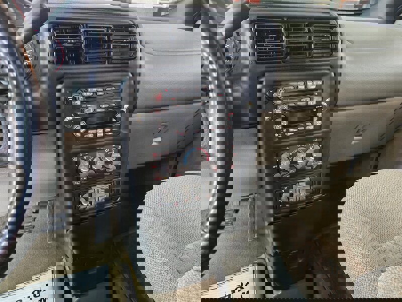 Used 2004 Pontiac Montana Extended w/ Convenience Package #1 image 27