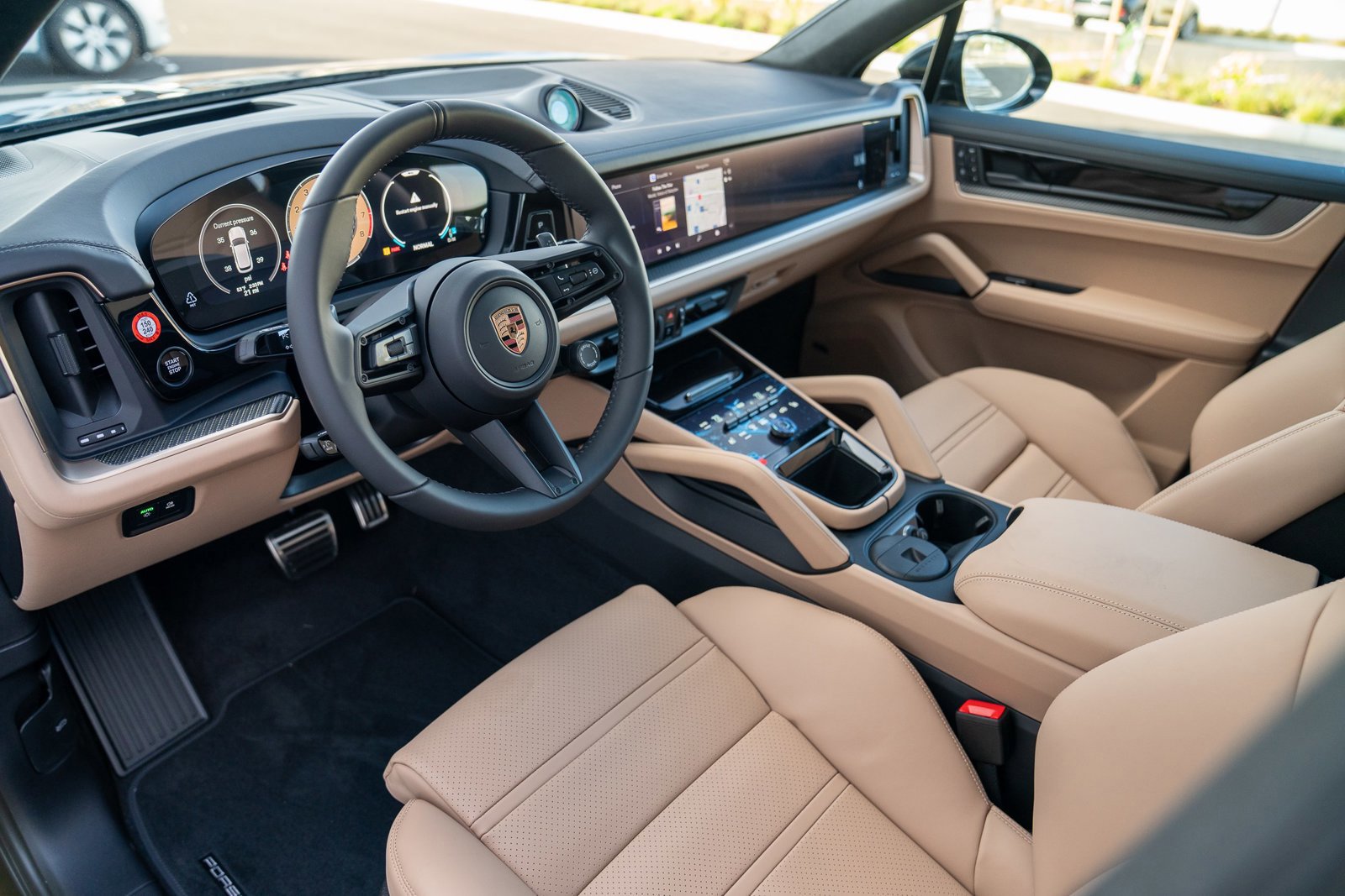 New 2026 Porsche Cayenne GTS AWD/4WD image 4