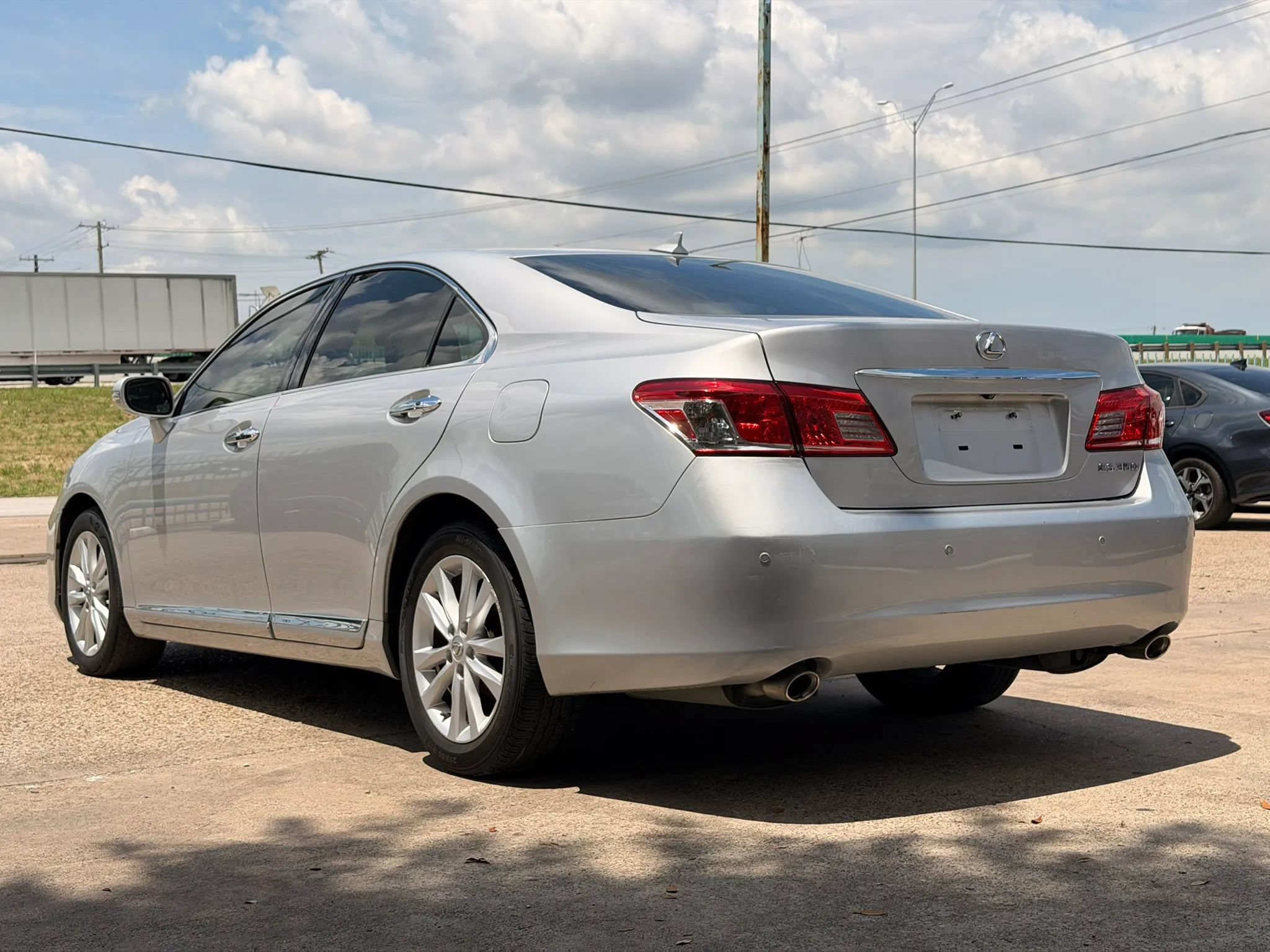 Used 2011 Lexus ES 350 FWD image 5