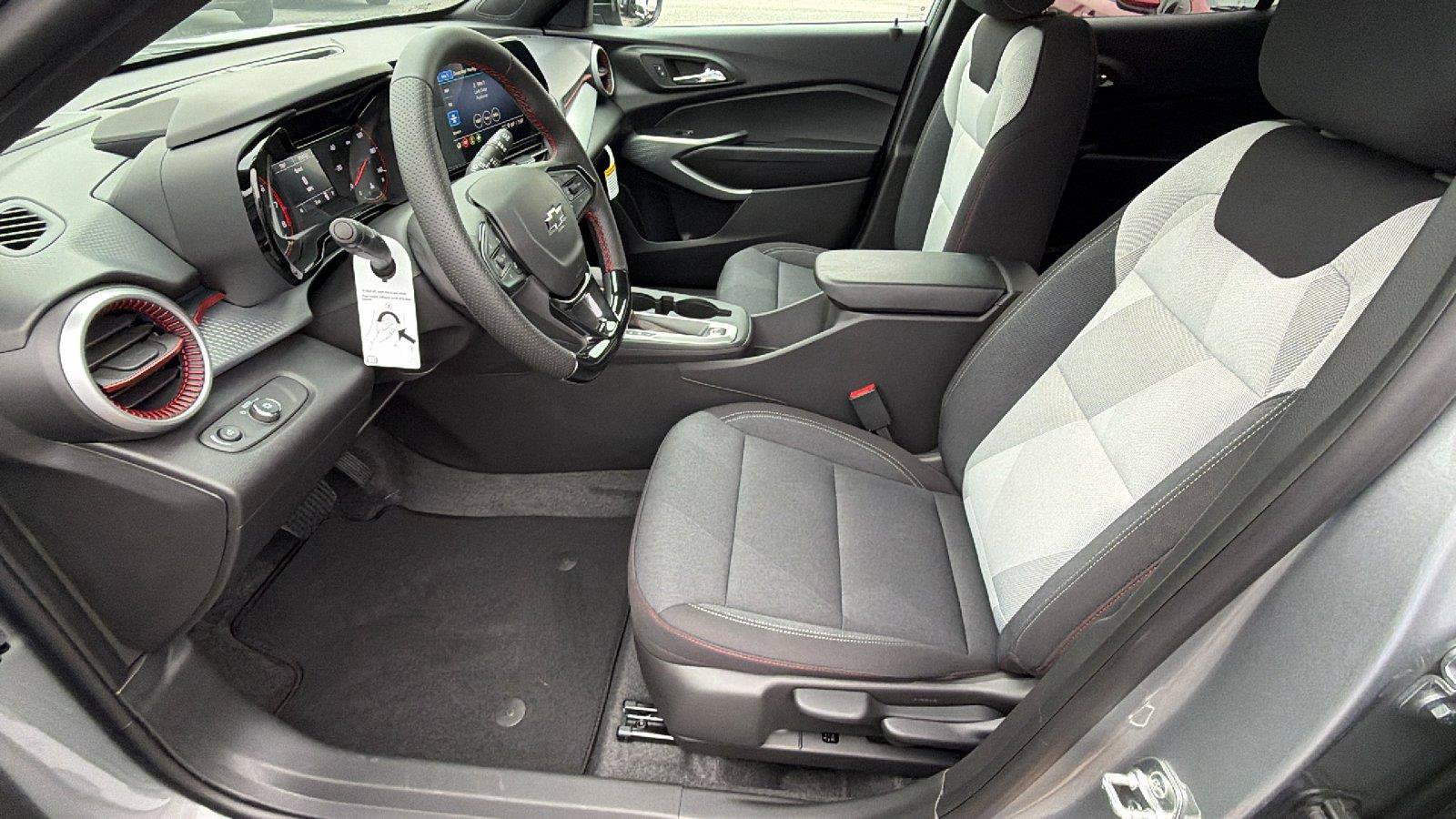 New 2026 Chevrolet Trax RS FWD image 16