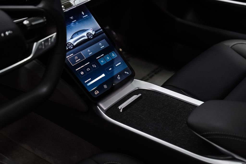 Used 2024 Lucid Air Touring image 27