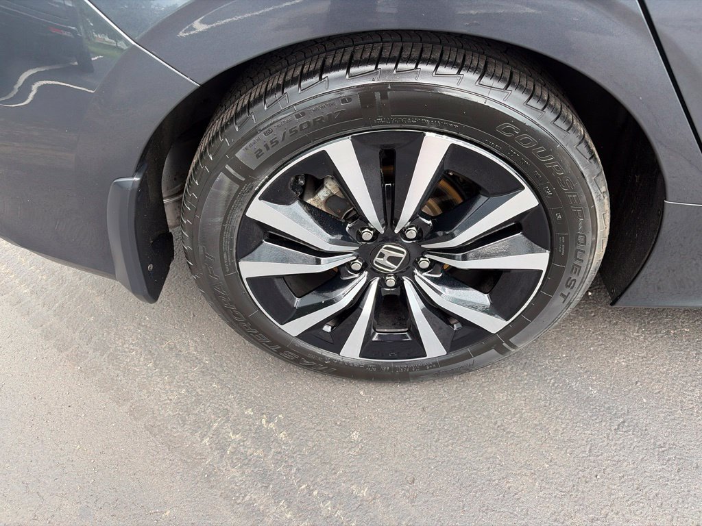 Used 2024 Honda Civic EX-L image 10
