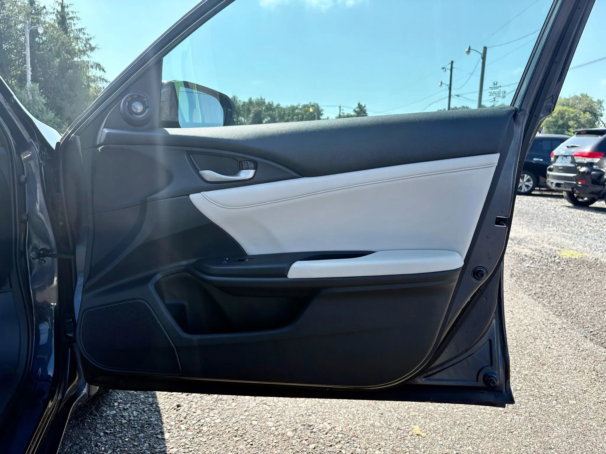 Used 2019 Honda Insight Touring image 13