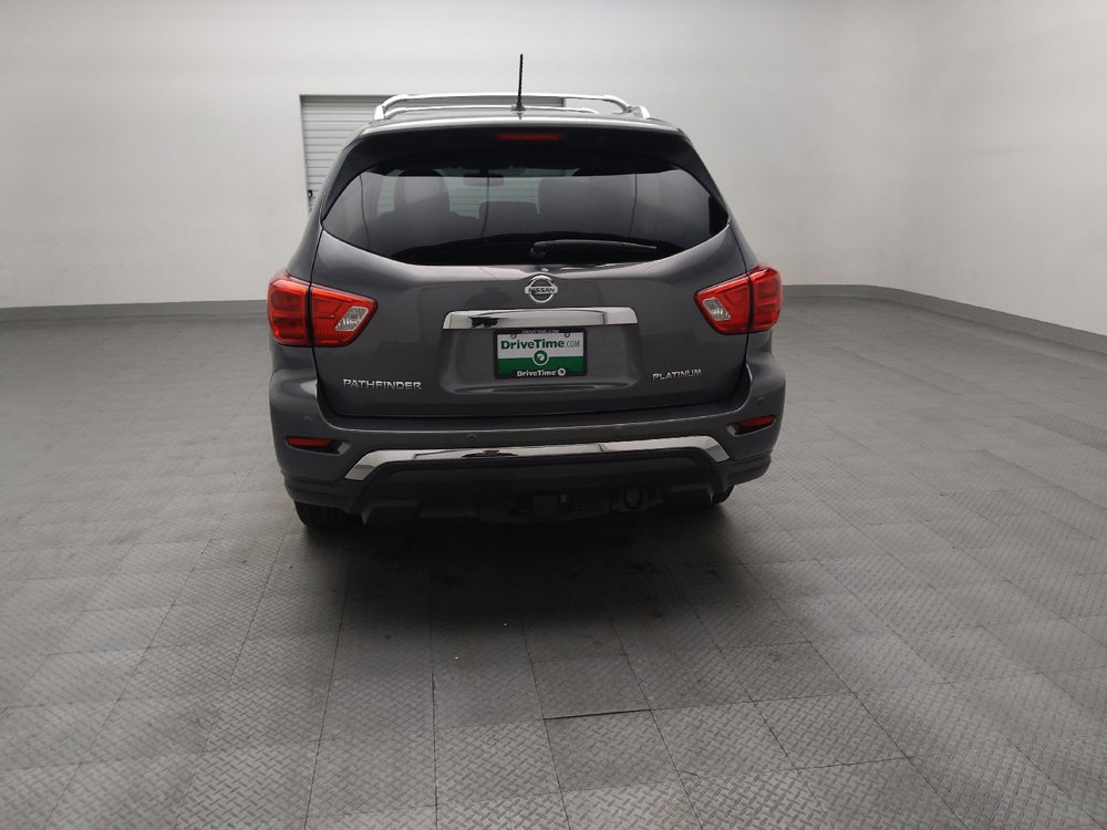 Used 2017 Nissan Pathfinder Platinum w/ Family Entertainment Package FWD image 6