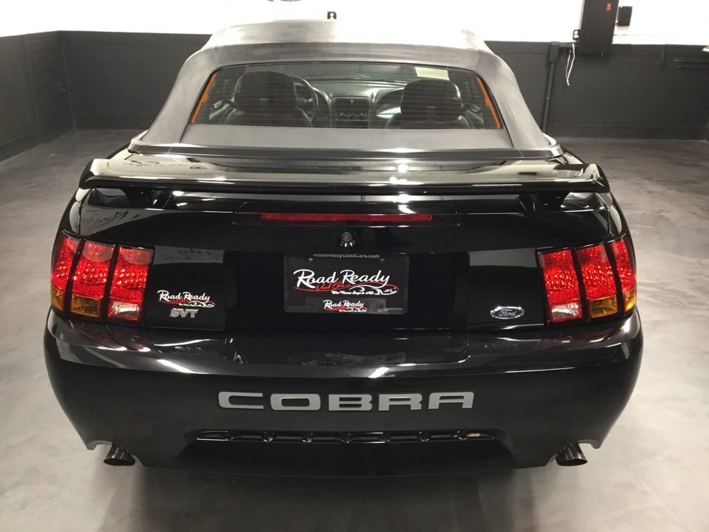 Used 2001 Ford Mustang Cobra RWD image 26