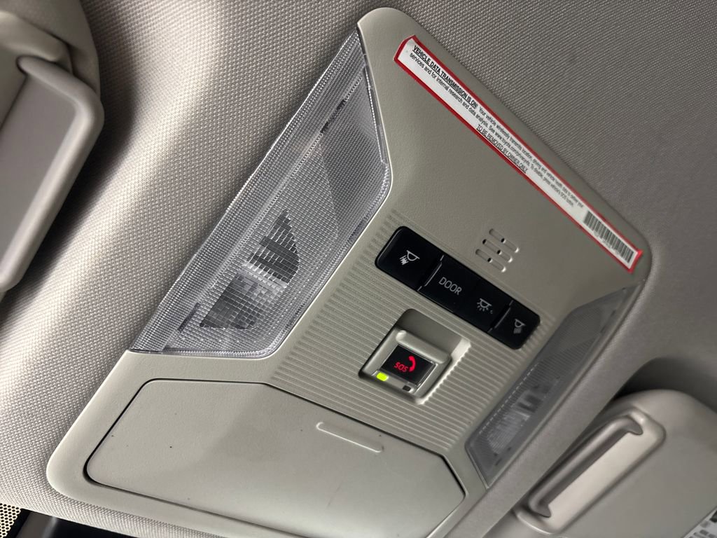 Used 2022 Toyota RAV4 XLE image 24