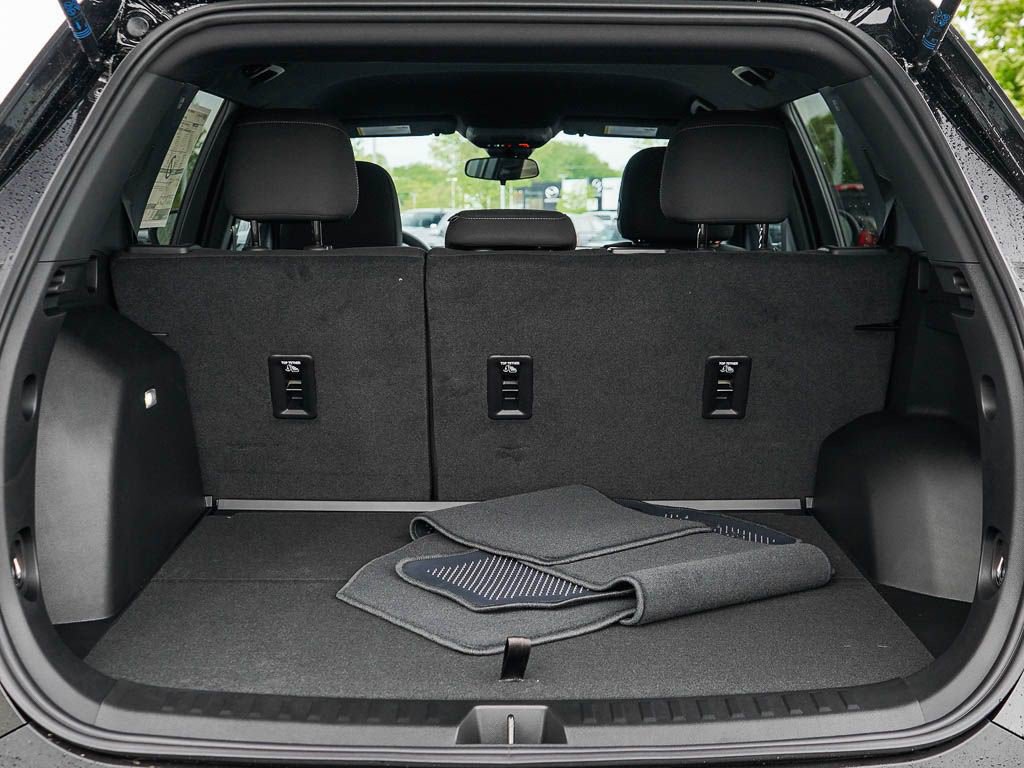 New 2026 Chevrolet Equinox LT FWD image 8