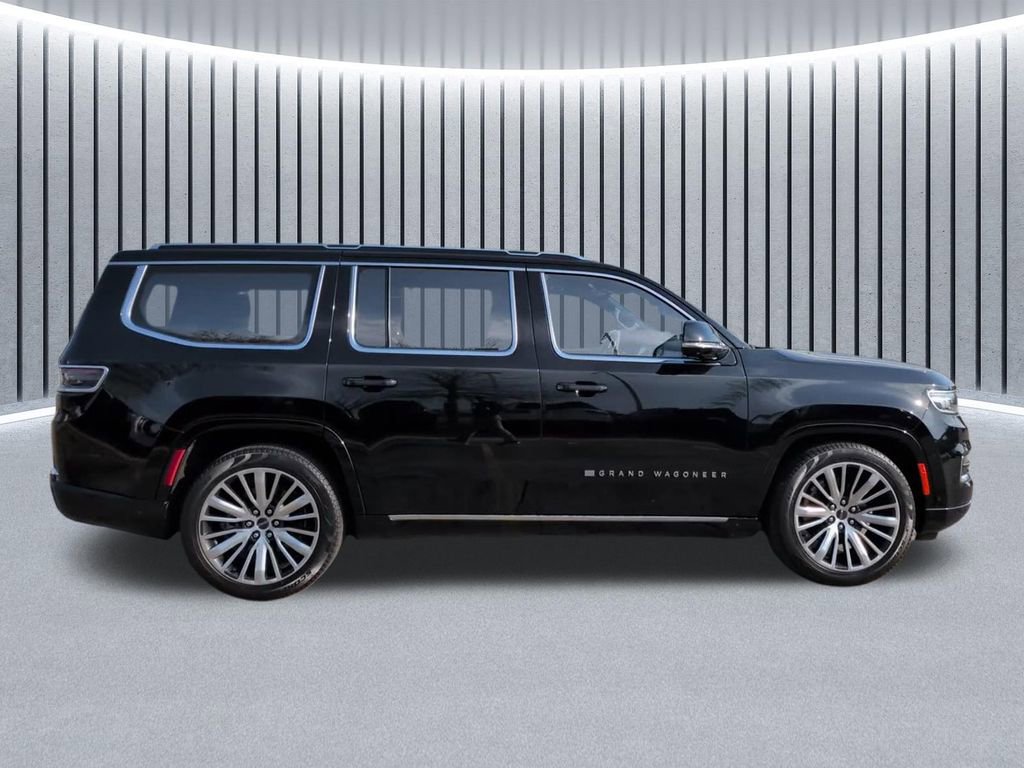 Used 2023 Jeep Grand Wagoneer Series III image 4