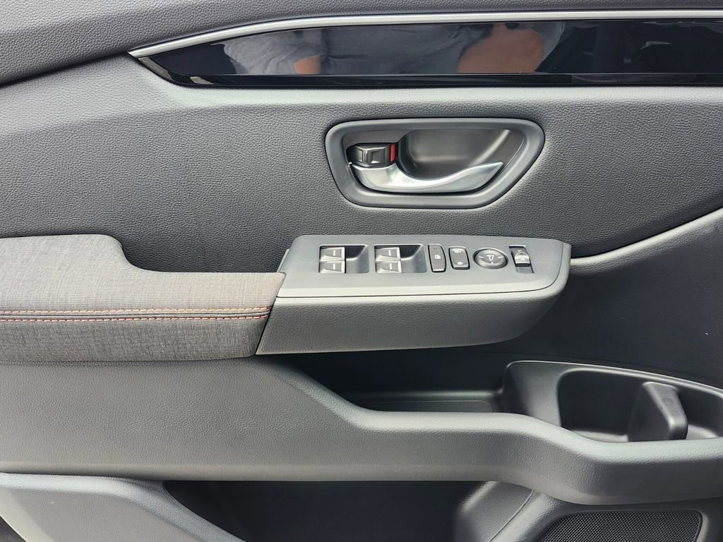 New 2026 Honda Pilot Sport image 32