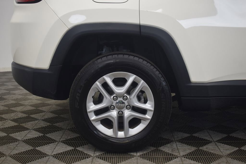 Used 2020 Jeep Compass Sport image 30