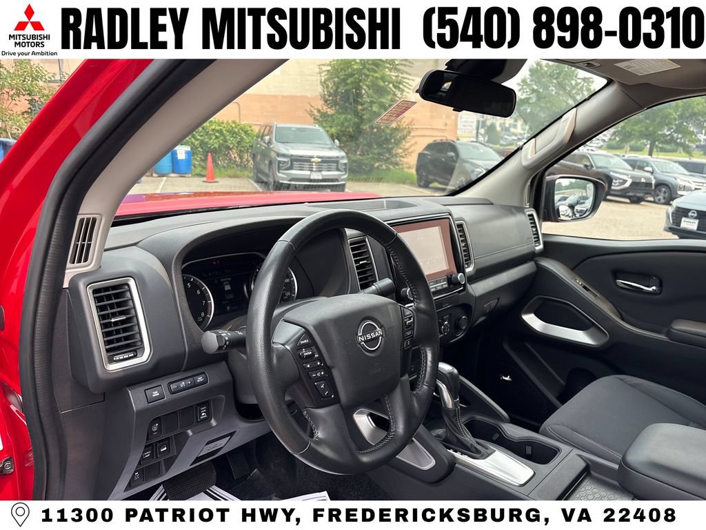 Used 2023 Nissan Frontier SV w/ SV Convenience Package AWD/4WD image 4