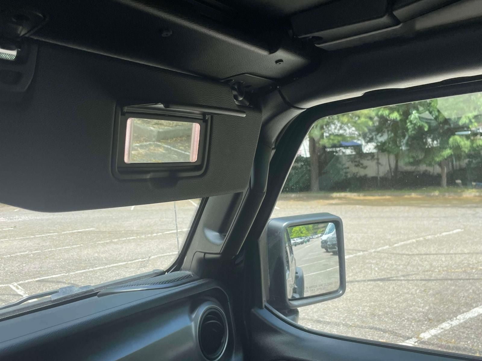 Used 2022 Jeep Wrangler Unlimited Sport w/ Sun And Sound Package AWD/4WD image 31