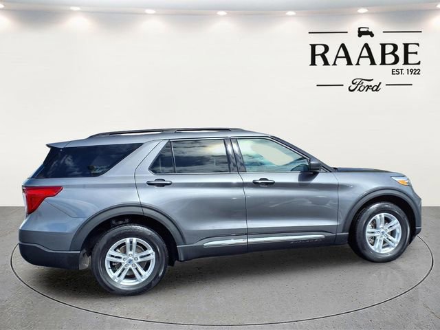 Used 2023 Ford Explorer XLT w/ Equipment Group 202A image 8