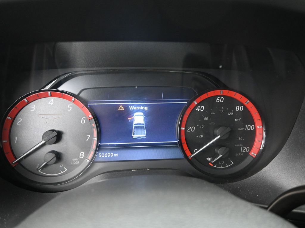 Used 2023 Nissan Titan PRO-4X w/ Pro-4x Convenience Package image 11