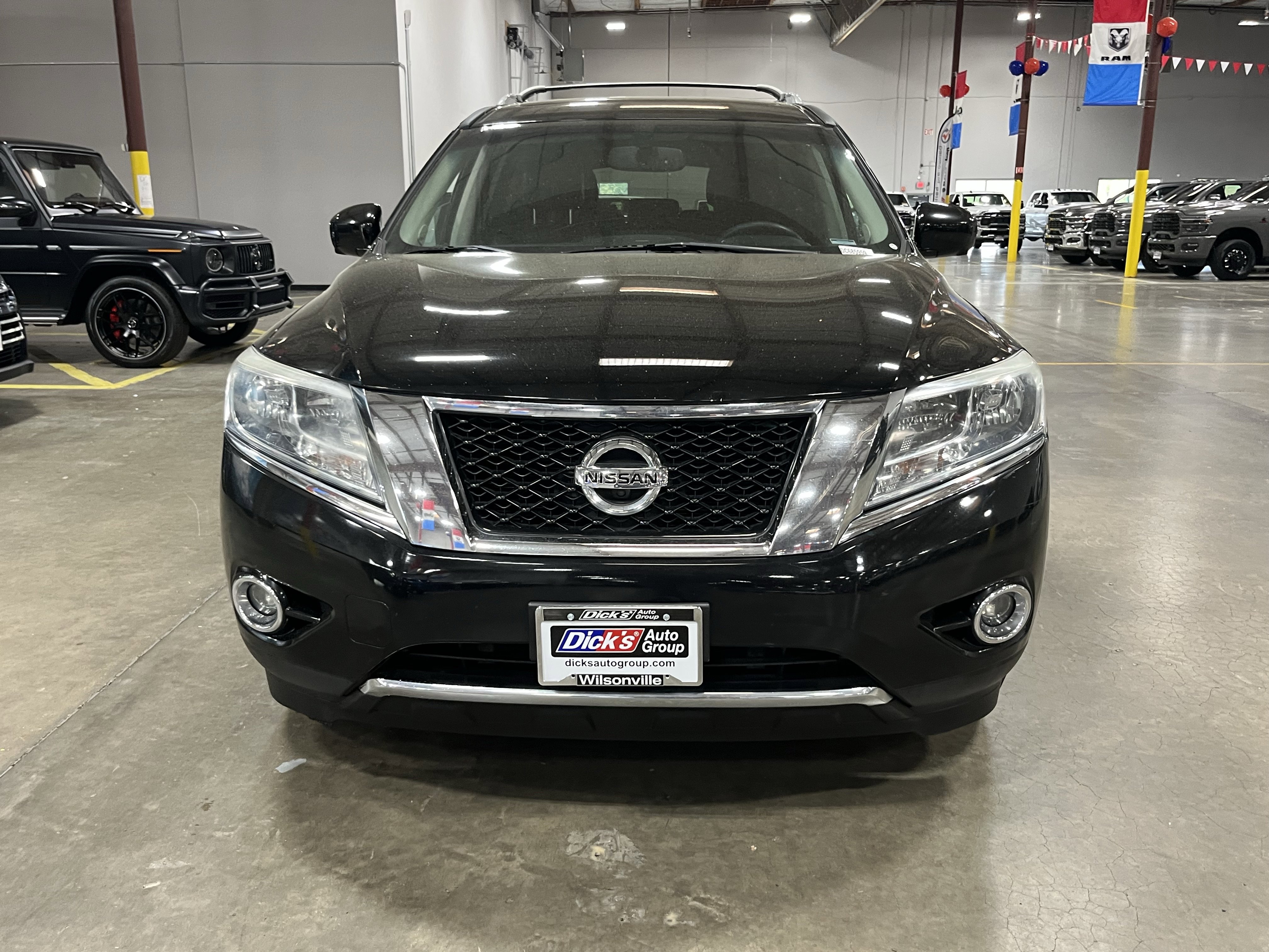 Used 2013 Nissan Pathfinder Platinum w/ Platinum Premium Pkg AWD/4WD image 8