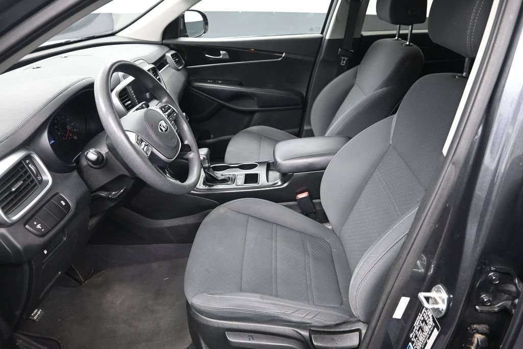 Used 2020 Kia Sorento FWD V6 image 13