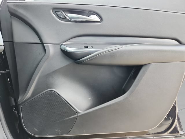 Used 2025 Cadillac XT4 Premium Luxury AWD/4WD image 31