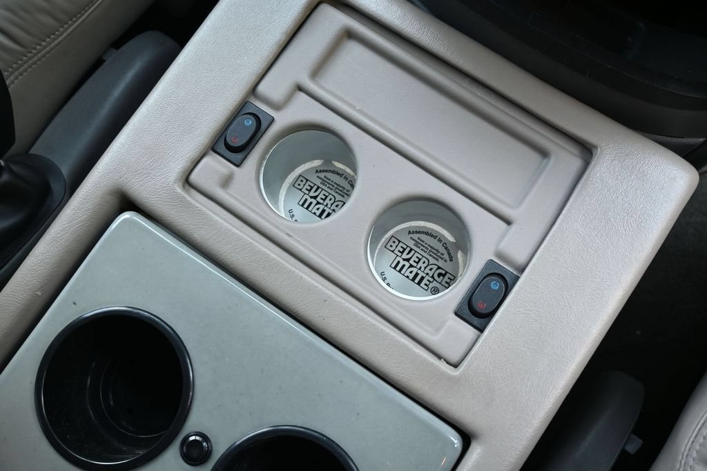 Used 2006 Ford E-150 and Econoline 150 RWD image 19